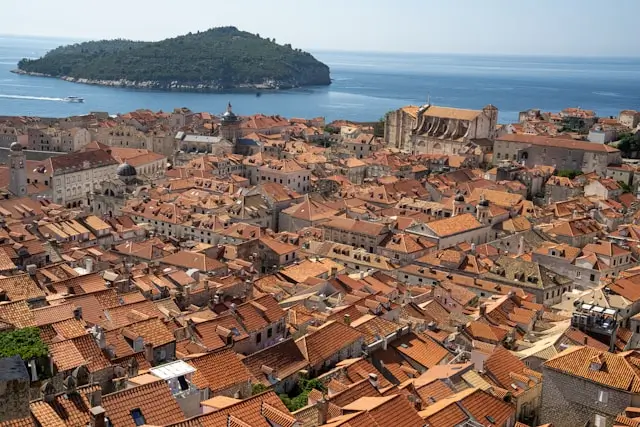 Vue plongeante sur Dubrovnik